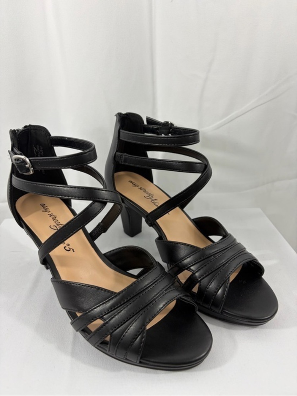 NWT Easy Street Women’s Size 7.5W Black Strappy Heels